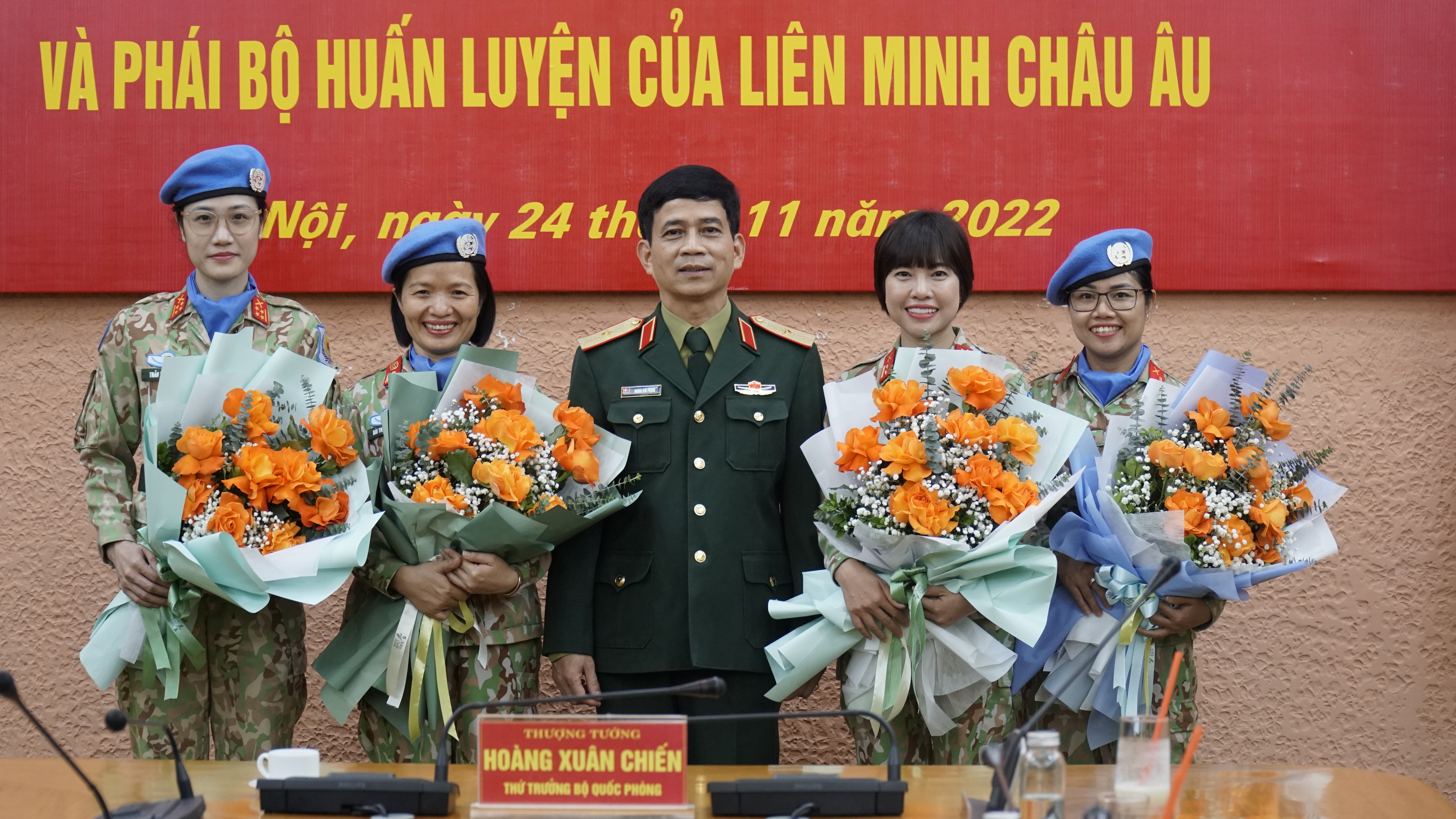 /UploadStore/admin/221127 Trao QD cua CTN/_DSC0962.JPG